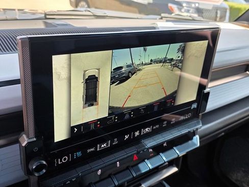 Used 2025 GMC Hummer EV 2X AWD/4WD image 20