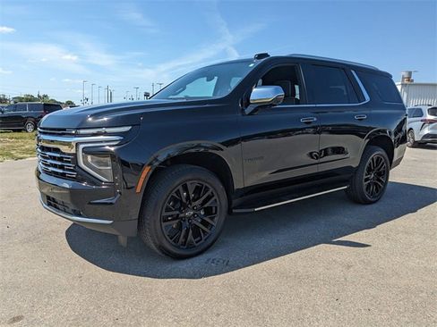 Used 2025 Chevrolet Tahoe Premier image 8