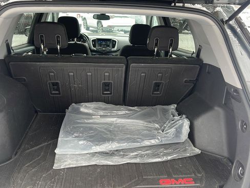 Used 2019 GMC Terrain SLE w/ Driver Convenience Package image 7