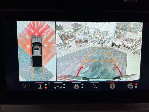 Used 2024 GMC Sierra 3500 Denali image 32