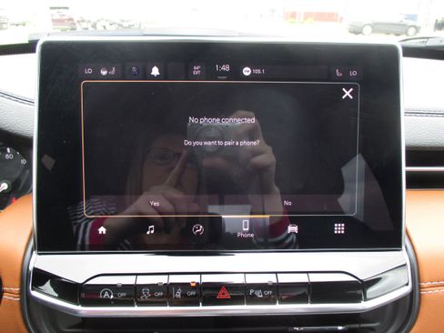 Used 2024 Jeep Compass Limited image 24