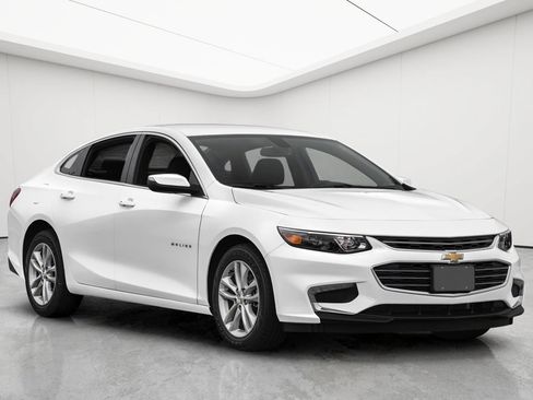 Used 2016 Chevrolet Malibu LT FWD image 46