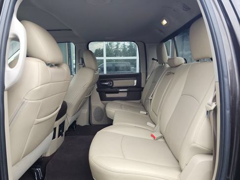 Used 2017 RAM 1500 Laramie w/ Convenience Group AWD/4WD image 16