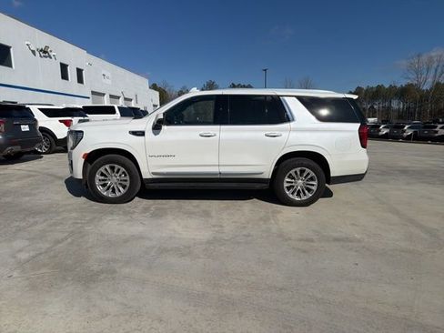 Used 2022 GMC Yukon SLT w/ SLT Premium Package image 5