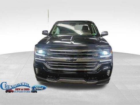 Used 2016 Chevrolet Silverado 1500 High Country w/ High Country Premium Package image 5