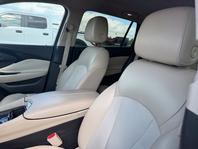 Used 2018 Buick Envision Preferred w/ LPO, Cargo Package FWD image 8
