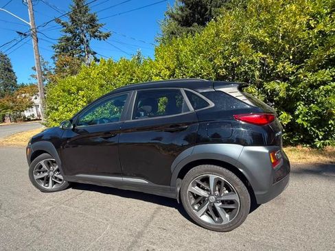 Used 2021 Hyundai Kona Ultimate AWD/4WD image 12