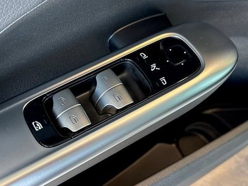 Certified 2026 Mercedes-Benz C 300 4MATIC Sedan image 19