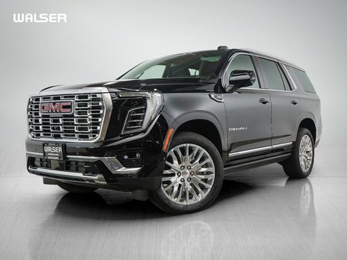 Used 2026 GMC Yukon Denali w/ Sun & Power Step Package AWD/4WD image 1