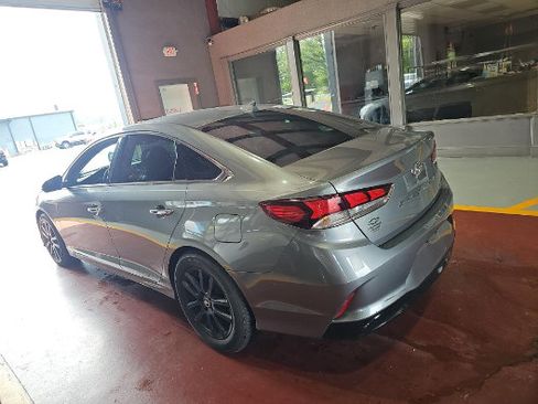 Used 2018 Hyundai Sonata Limited FWD image 4