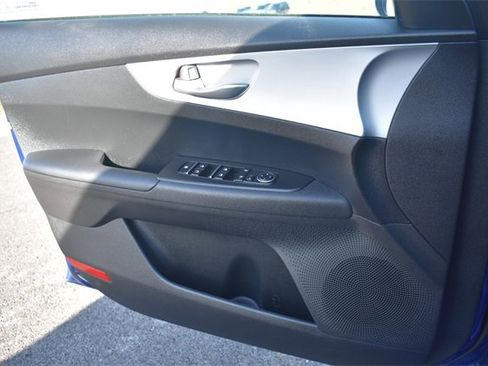 Certified 2024 Kia Forte LXS image 27