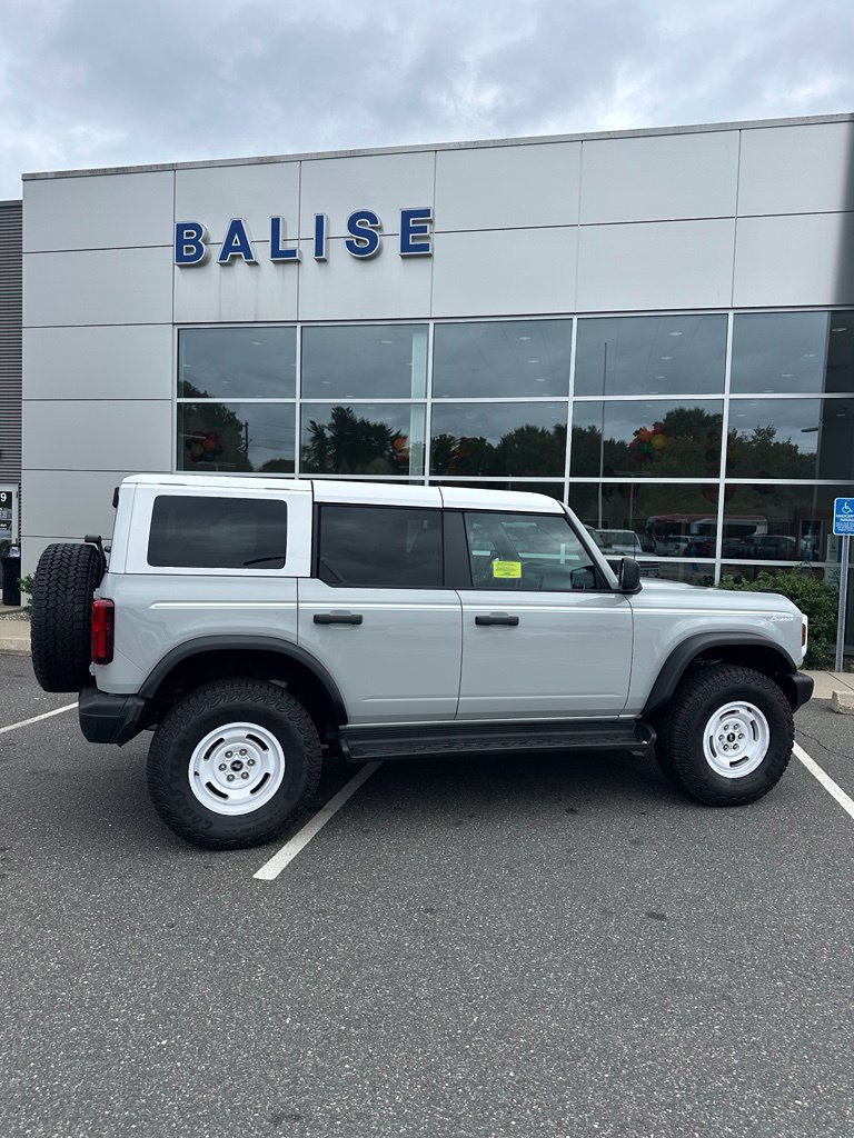 Used 2026 Ford Bronco Heritage Edition AWD/4WD image 4