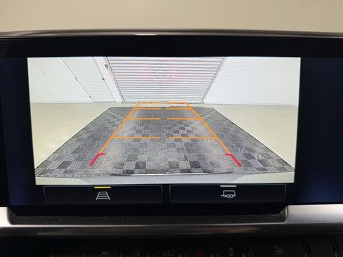 Used 2023 Chevrolet Silverado 1500 LT image 19