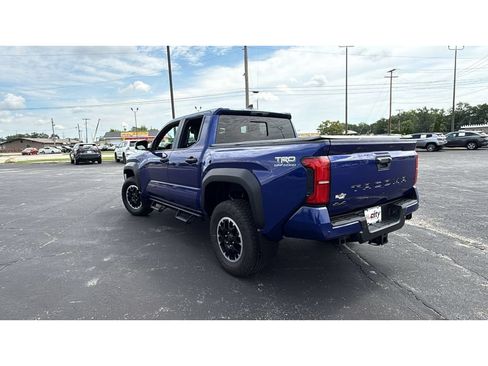 Used 2024 Toyota Tacoma TRD Off-Road w/ TRD Off Road Upgrade Package AWD/4WD image 5