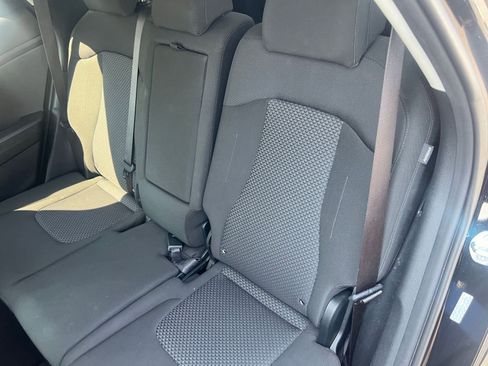 Used 2025 Kia Sportage LX image 32