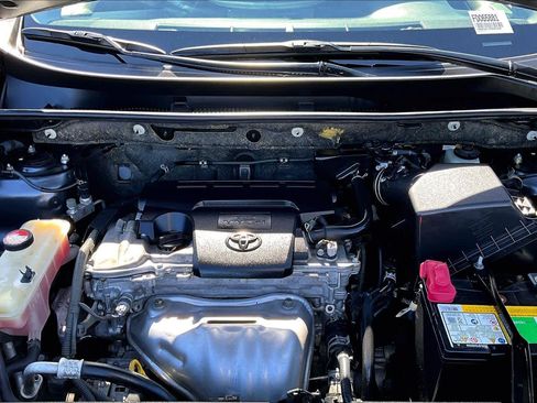Used 2015 Toyota RAV4 XLE FWD image 30