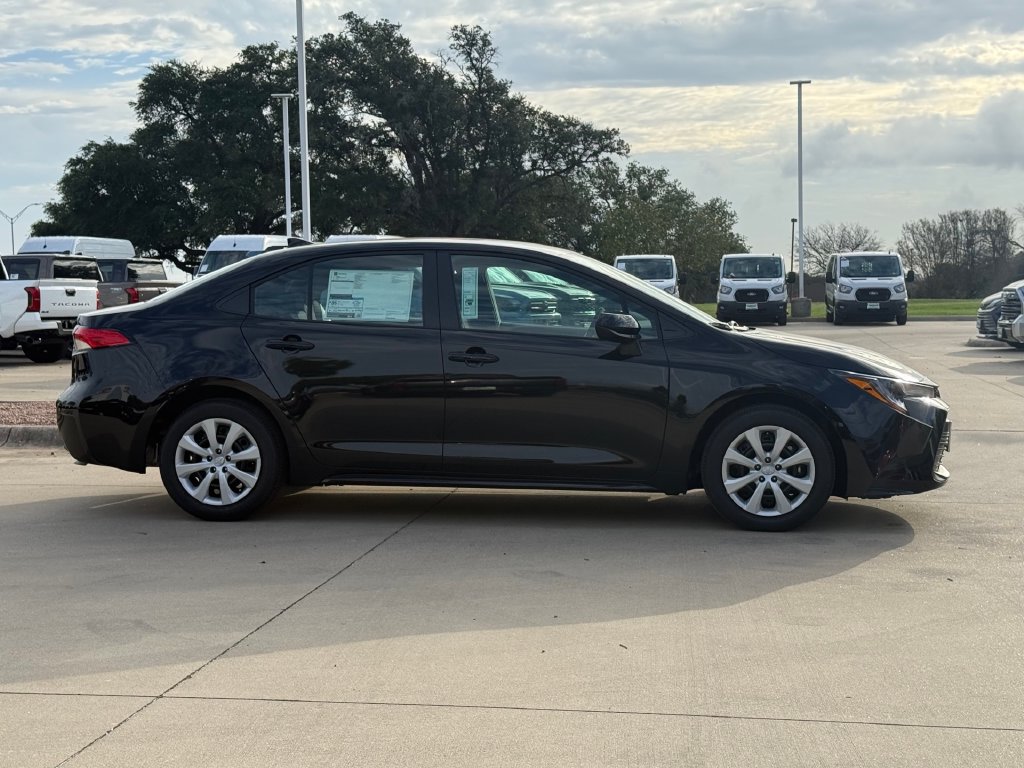 New 2027 Toyota Corolla LE FWD image 5