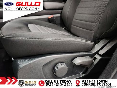 Used 2022 Ford Edge SE image 21