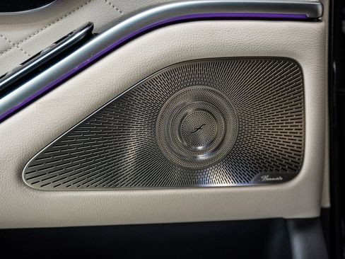 Used 2021 Mercedes-Benz S 580 4MATIC Sedan w/ AMG Line image 9