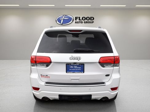 Used 2018 Jeep Grand Cherokee Overland AWD/4WD image 5