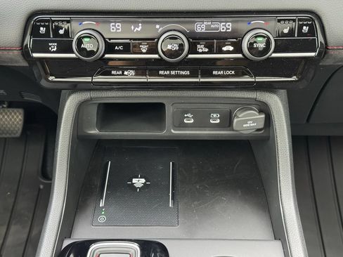 New 2026 Honda Pilot Black Edition image 25