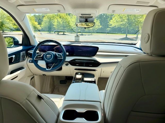 Used 2026 Buick Enclave Avenir w/ Super Cruise Package FWD image 24