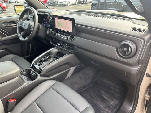 Used 2024 Chevrolet Colorado Trail Boss w/ Advanced Trailering Package image 48