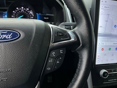 Used 2023 Ford Edge SEL image 33