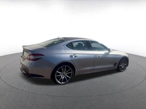 Used 2025 Genesis G70 2.5T image 15