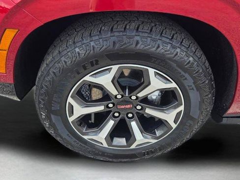 Certified 2026 GMC Yukon AT4 Ultimate w/ LPO, Floor Liner Package AWD/4WD image 9