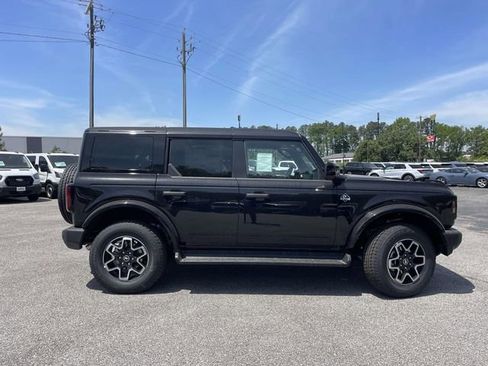 New 2026 Ford Bronco Outer Banks AWD/4WD image 2
