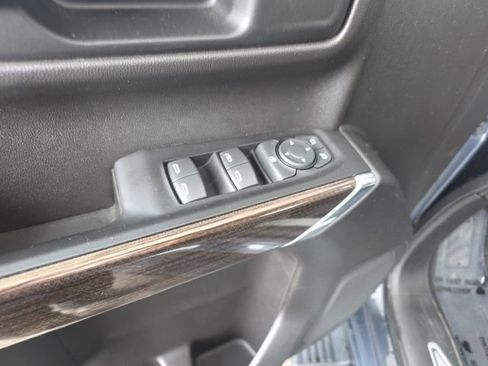 Used 2021 Chevrolet Silverado 1500 LT Trail Boss image 20