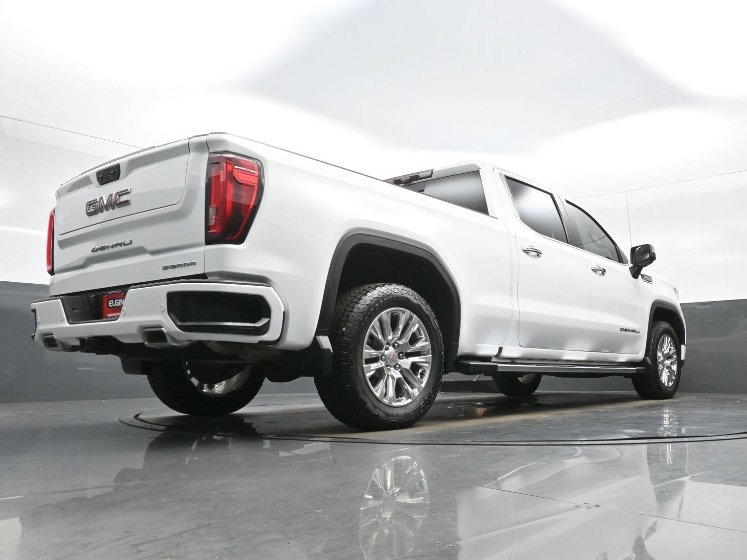 Used 2023 GMC Sierra 1500 Denali w/ Technology Package AWD/4WD image 30
