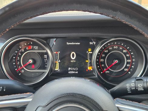 Used 2022 Jeep Wrangler Unlimited Rubicon AWD/4WD image 24
