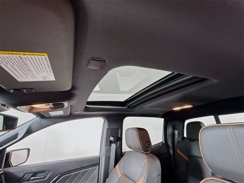 New 2026 GMC Canyon AT4 w/ Technology Plus Package image 17