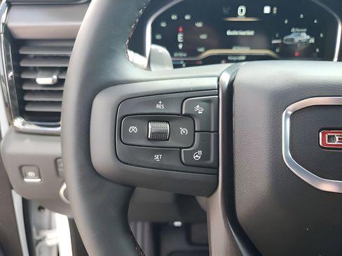 Used 2025 GMC Sierra 1500 AT4X image 33