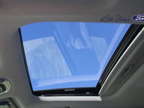 Used 2024 Hyundai Elantra Limited image 16