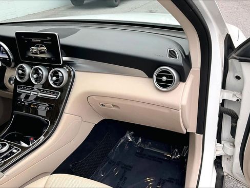 Used 2017 Mercedes-Benz GLC 300 image 17