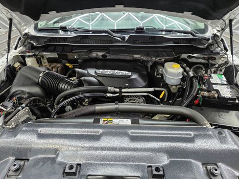 Used 2018 RAM 2500 Tradesman w/ Chrome Appearance Group AWD/4WD image 38