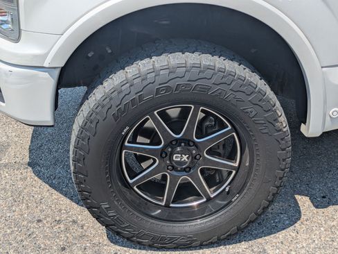 Used 2019 Ford F150 Platinum w/ Equipment Group 701A Luxury AWD/4WD image 13