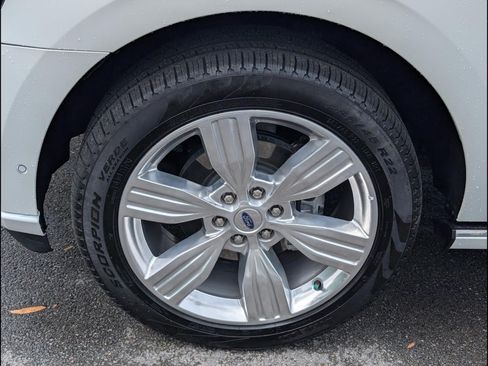 Used 2024 Ford Expedition Max Platinum RWD image 28