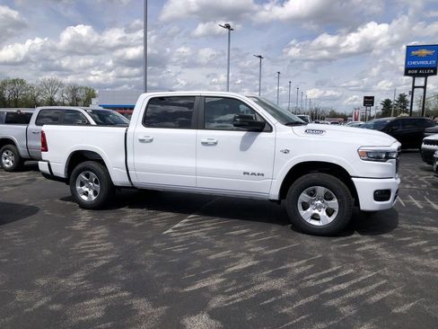 New 2026 RAM 1500 4x4 Crew Cab image 6