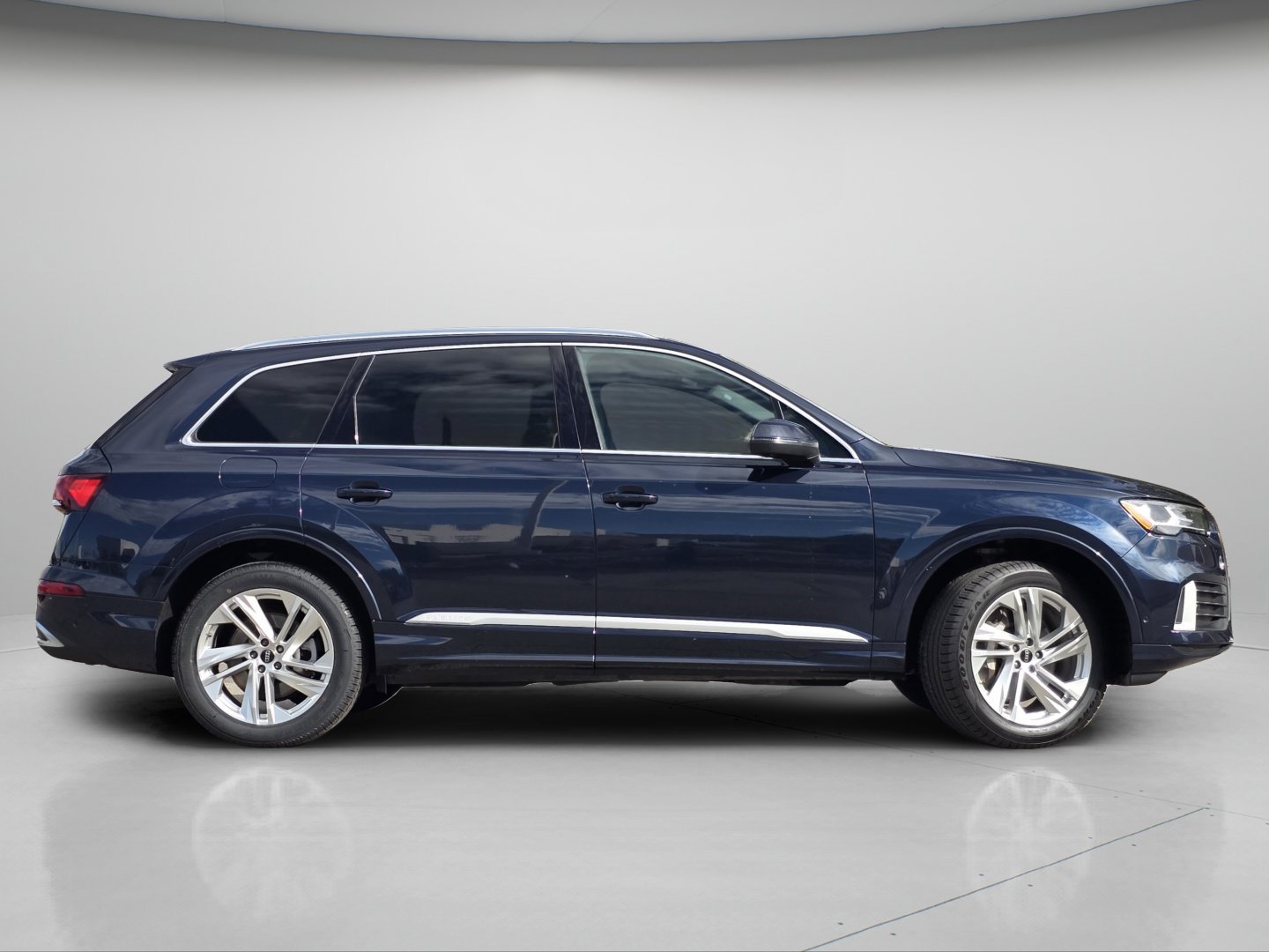 Used 2023 Audi Q7 2.0T Premium w/ Convenience Package AWD/4WD image 23