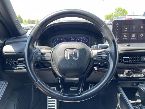 Used 2023 Honda Accord Sport image 6