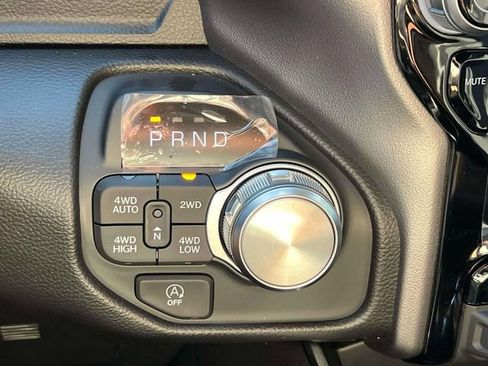 New 2026 RAM 1500 Laramie AWD/4WD image 7