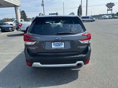 Used 2020 Subaru Forester Touring w/ Popular Package #2 AWD/4WD image 3