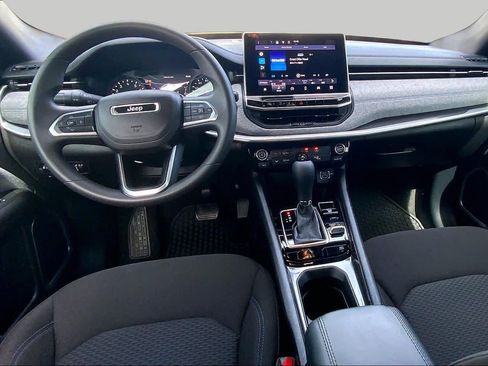 Used 2024 Jeep Compass Sport AWD/4WD image 16