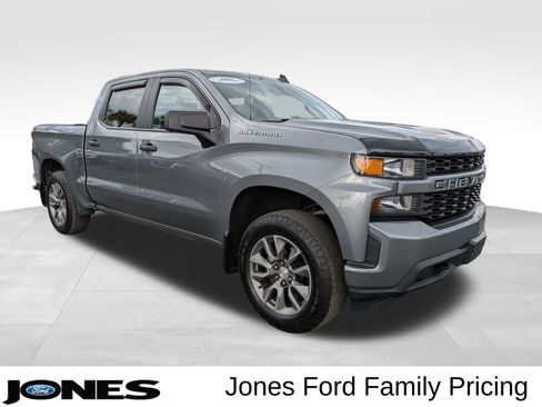 Used 2022 Chevrolet Silverado 1500 Custom image 1