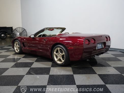 Used 2003 Chevrolet Corvette Convertible w/ Preferred Equipment Group1 RWD image 9