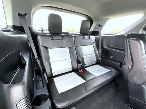 Used 2023 Ford Explorer XLT w/ Equipment Group 202A image 20